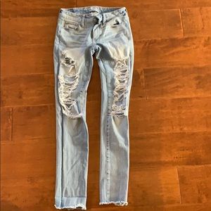 light wash, ripped american eagle jeans